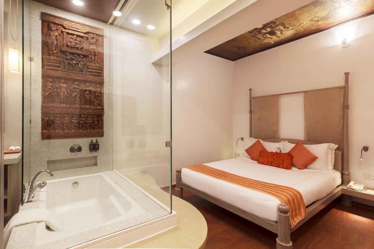 Le Sutra Hotel, Khar, Mumbai Ngoại thất bức ảnh