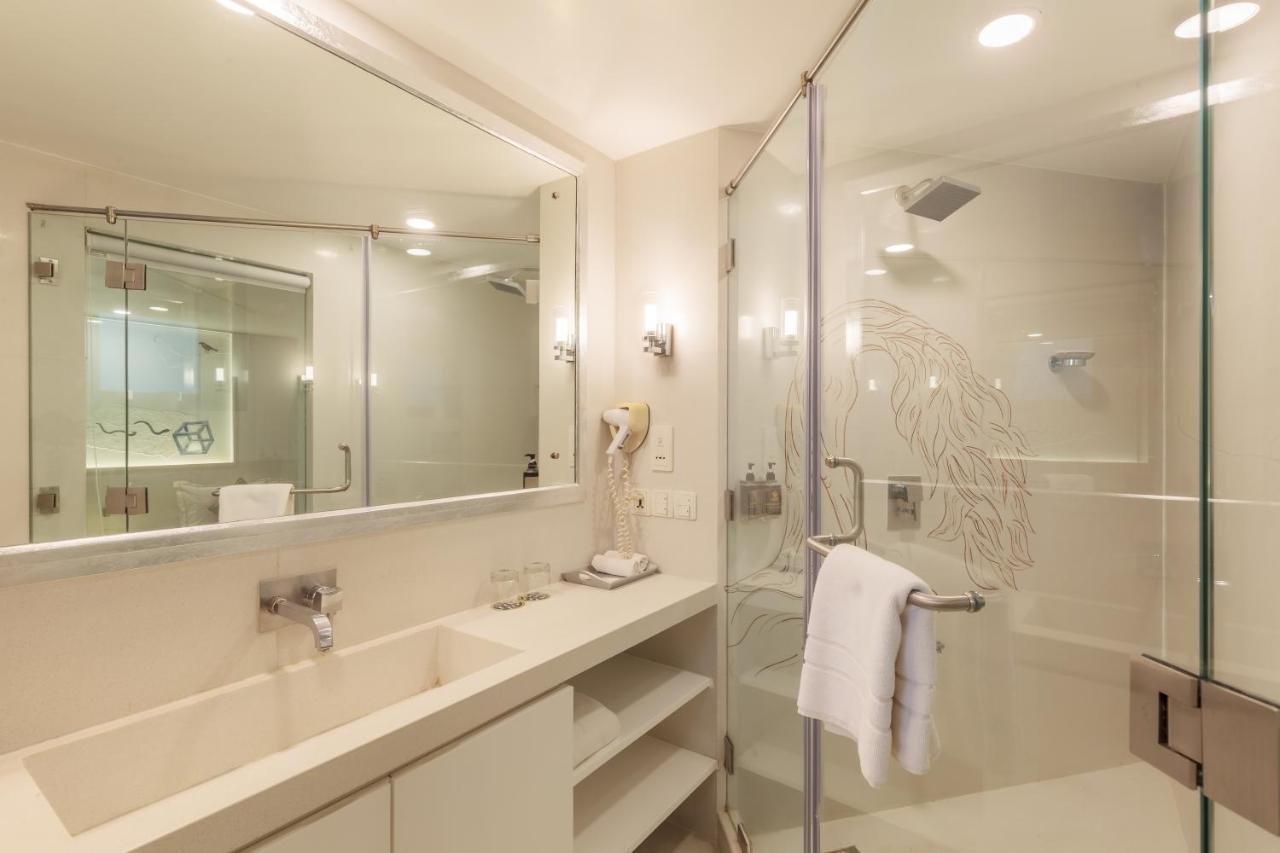 Le Sutra Hotel, Khar, Mumbai Ngoại thất bức ảnh