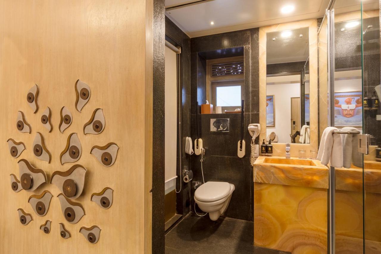 Le Sutra Hotel, Khar, Mumbai Ngoại thất bức ảnh