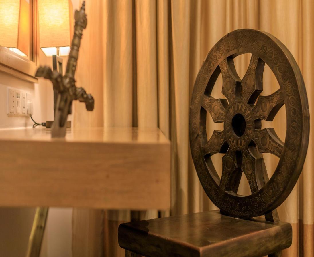 Le Sutra Hotel, Khar, Mumbai Ngoại thất bức ảnh