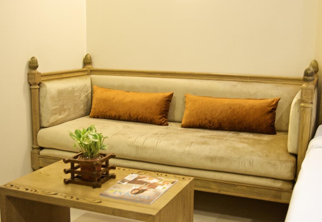 Le Sutra Hotel, Khar, Mumbai Ngoại thất bức ảnh