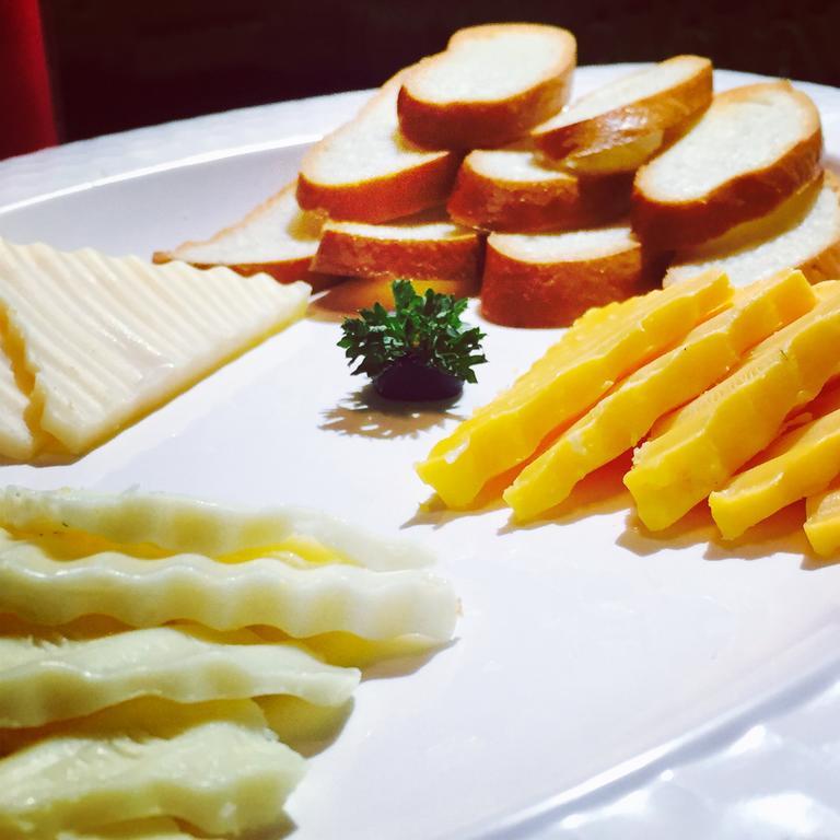 Le Sutra Hotel, Khar, Mumbai Ngoại thất bức ảnh